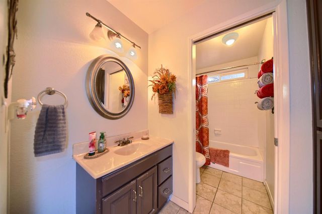 781 La Mesa Ct, Manteca, CA 95336