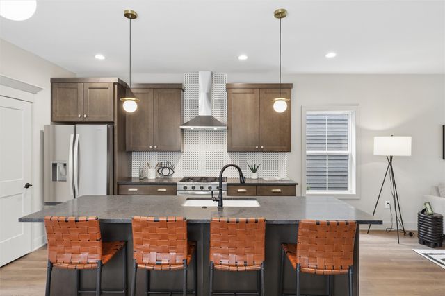 1100 Clinton Avenue, Des Moines, IA 50313