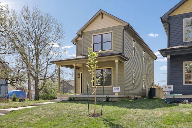 1100 Clinton Avenue, Des Moines, IA 50313