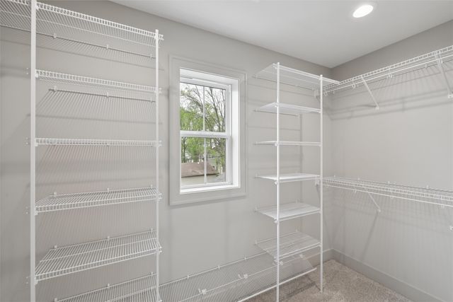 1100 Clinton Avenue, Des Moines, IA 50313