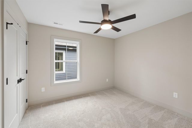 1100 Clinton Avenue, Des Moines, IA 50313