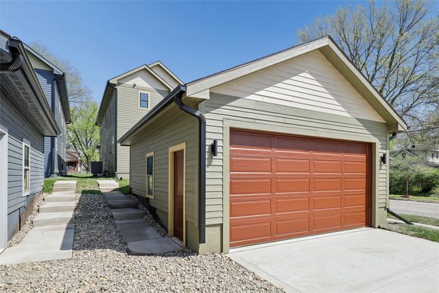 1100 Clinton Avenue, Des Moines, IA 50313