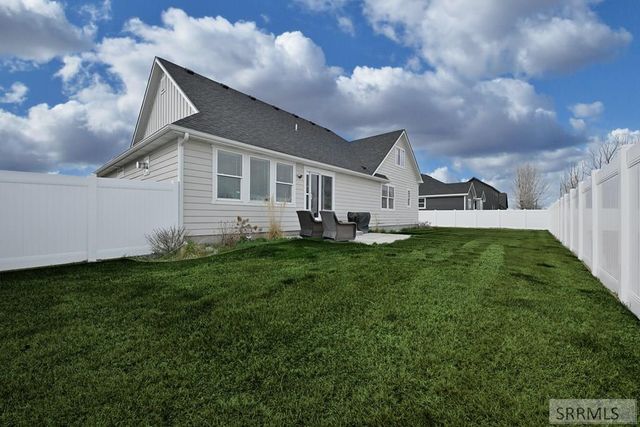 1599 Palm Springs Drive, Idaho Falls, ID 83404