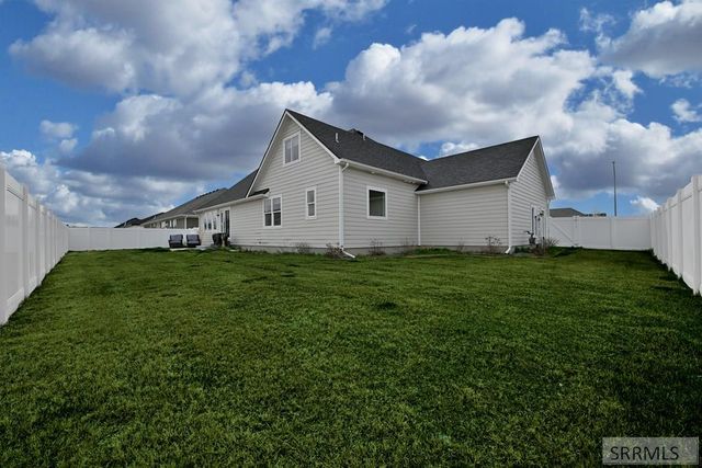 1599 Palm Springs Drive, Idaho Falls, ID 83404
