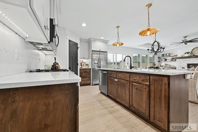 1599 Palm Springs Drive, Idaho Falls, ID 83404