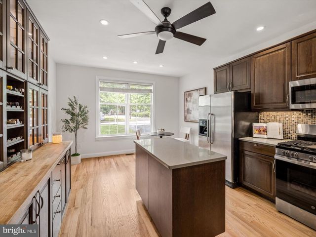1001 WINDSOR, Dresher, PA 19025