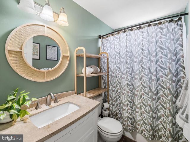 1001 WINDSOR, Dresher, PA 19025