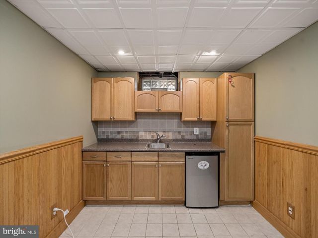 1001 WINDSOR, Dresher, PA 19025