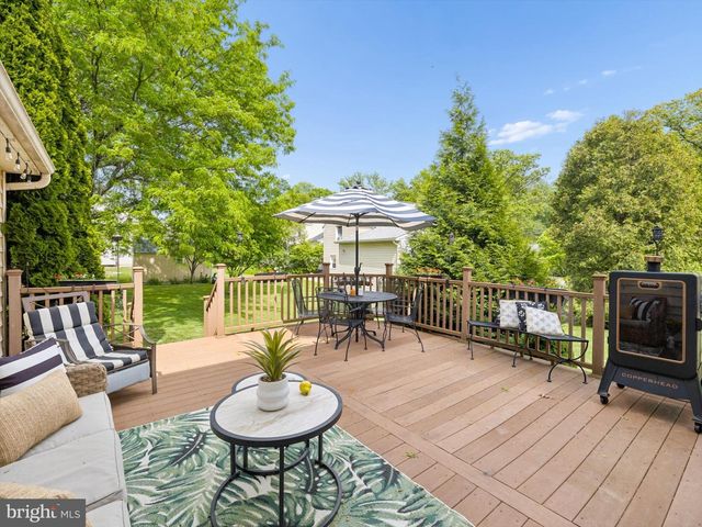 1001 WINDSOR, Dresher, PA 19025