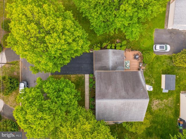 1001 WINDSOR, Dresher, PA 19025