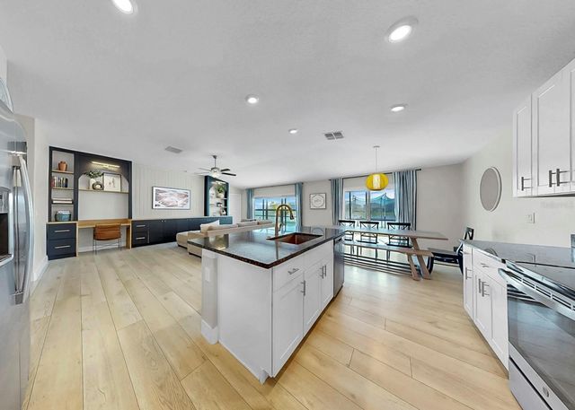 13327 GREAT PLAINS DRIVE, Riverview, FL 33579