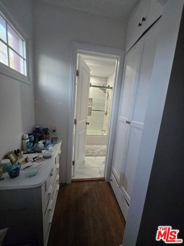 3831 6th Avenue, Los Angeles, CA 90008