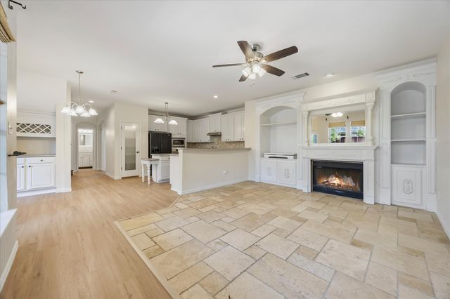 946 Briar Oaks Drive, Rockwall, TX 75087