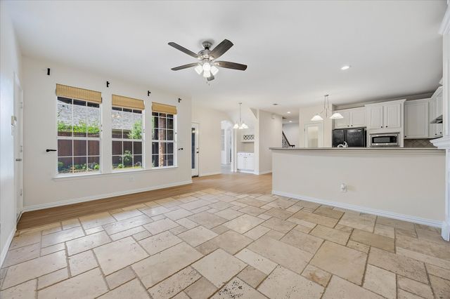 946 Briar Oaks Drive, Rockwall, TX 75087