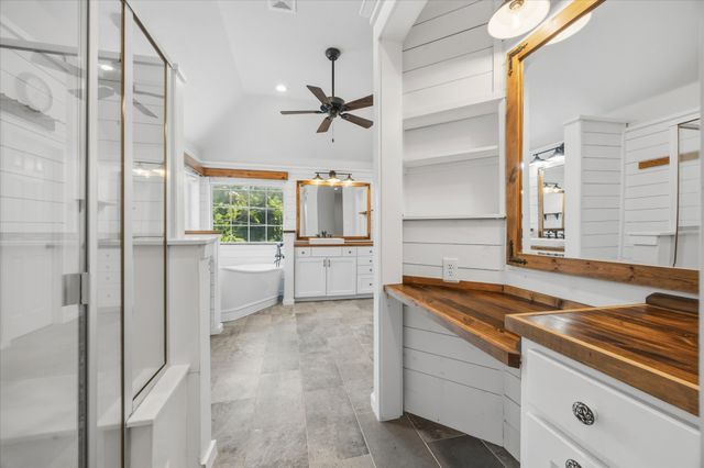 946 Briar Oaks Drive, Rockwall, TX 75087