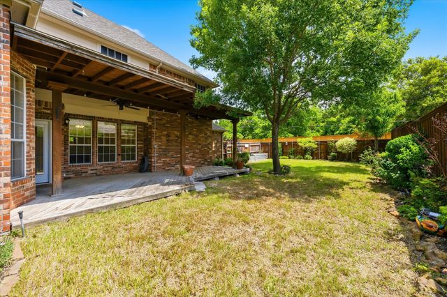 946 Briar Oaks Drive, Rockwall, TX 75087