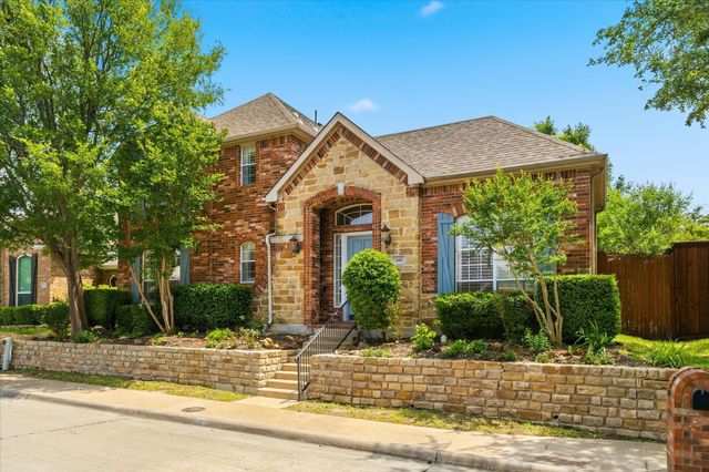 946 Briar Oaks Drive, Rockwall, TX 75087