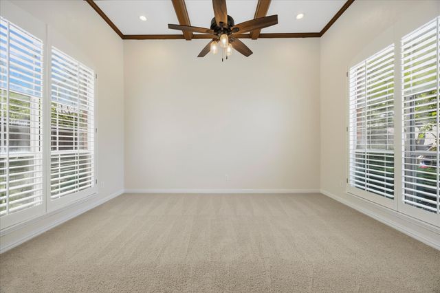 946 Briar Oaks Drive, Rockwall, TX 75087
