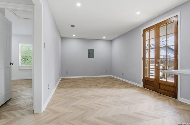 1210 summit, San Antonio, TX 78201