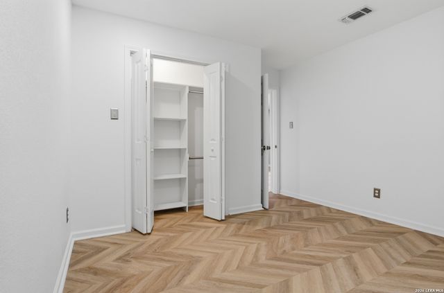 1210 summit, San Antonio, TX 78201