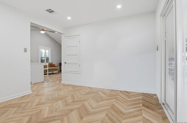 1210 summit, San Antonio, TX 78201