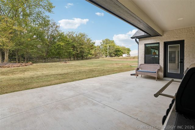16064 S 4210 Road, Claremore, OK 74017