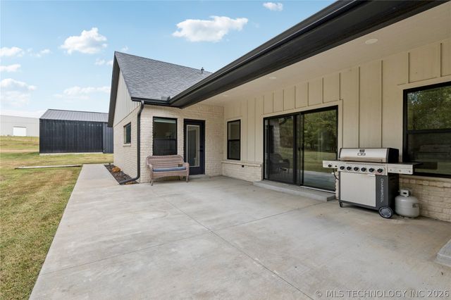 16064 S 4210 Road, Claremore, OK 74017