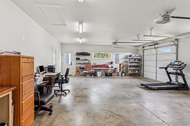 16064 S 4210 Road, Claremore, OK 74017