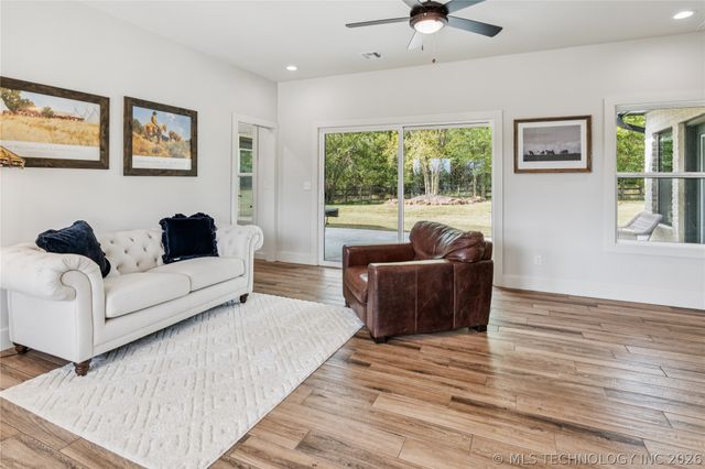 16064 S 4210 Road, Claremore, OK 74017