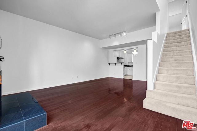 3665 Empire Drive 7, Los Angeles, CA 90034