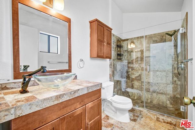3665 Empire Drive 7, Los Angeles, CA 90034