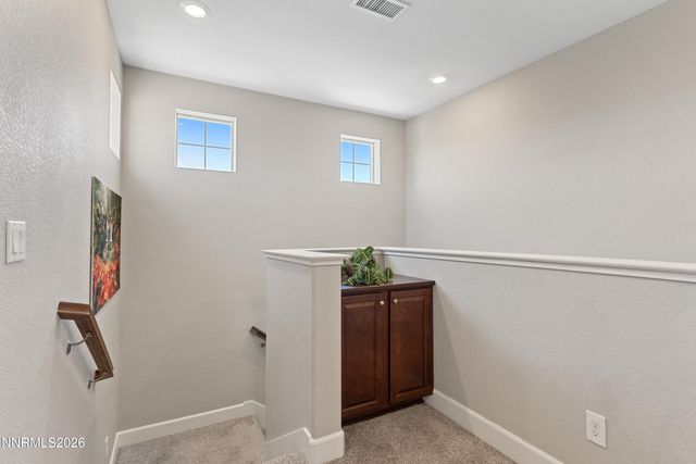 1935 Fledge Creek Drive, Reno, NV 89521