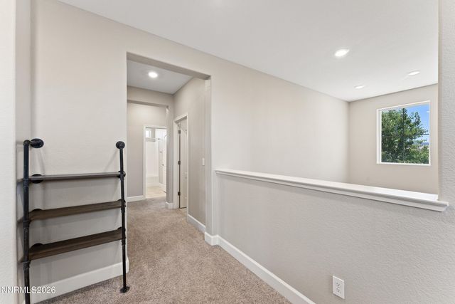 1935 Fledge Creek Drive, Reno, NV 89521