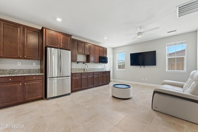 1935 Fledge Creek Drive, Reno, NV 89521