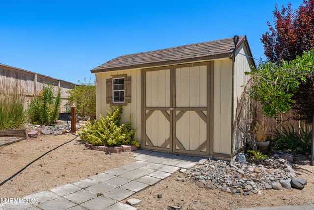 1935 Fledge Creek Drive, Reno, NV 89521