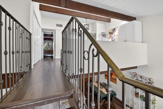 721 E Coco Plum Circle 5, Plantation, FL 33324