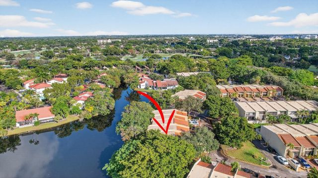 721 E Coco Plum Circle 5, Plantation, FL 33324