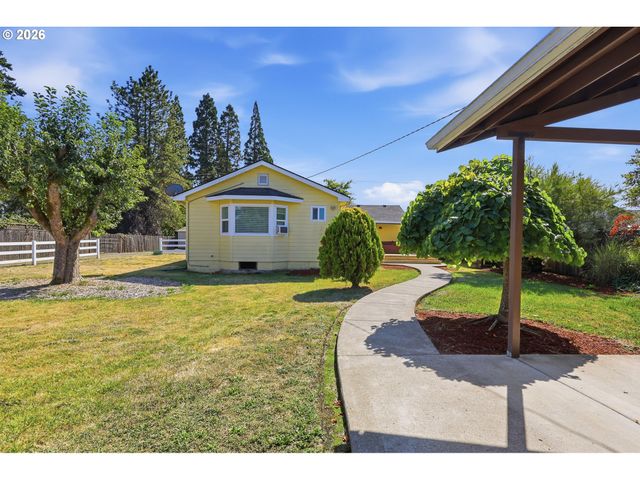 28821 ROYAL Ave, Eugene, OR 97402