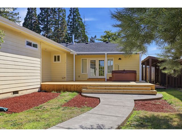 28821 ROYAL Ave, Eugene, OR 97402