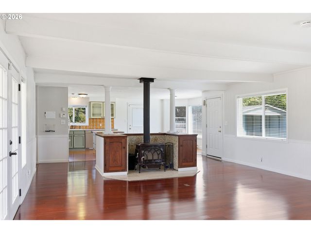 28821 ROYAL Ave, Eugene, OR 97402