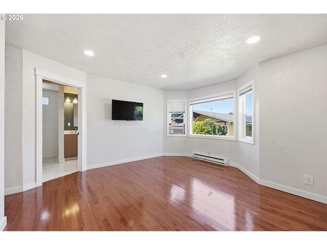 28821 ROYAL Ave, Eugene, OR 97402