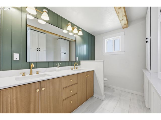28821 ROYAL Ave, Eugene, OR 97402