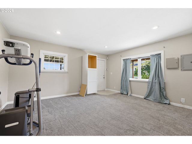 28821 ROYAL Ave, Eugene, OR 97402