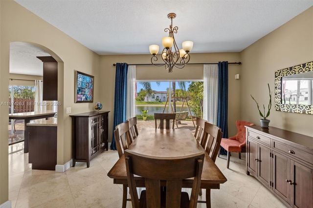 4650 NW 109th Ct, Doral, FL 33178