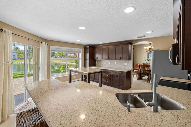 4650 NW 109th Ct, Doral, FL 33178