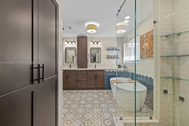 4650 NW 109th Ct, Doral, FL 33178