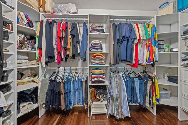 4650 NW 109th Ct, Doral, FL 33178