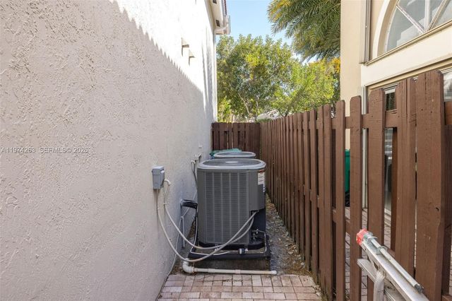 4650 NW 109th Ct, Doral, FL 33178