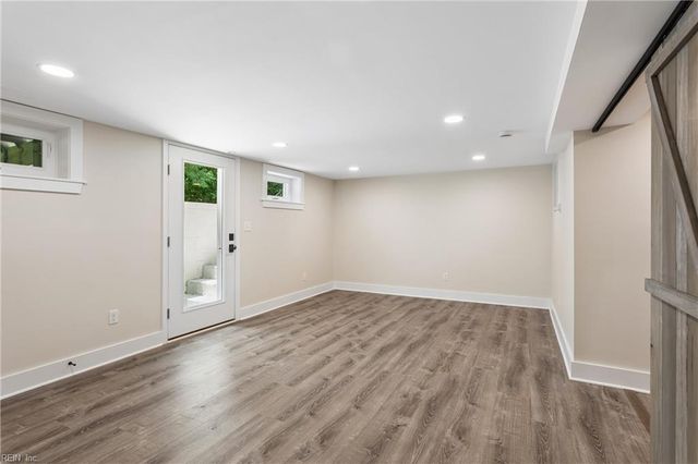 6295 Ark RD, Gloucester, VA 23061