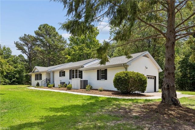 6295 Ark RD, Gloucester, VA 23061